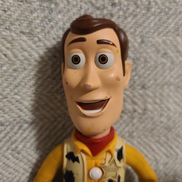 Disney's Toy Story Sheriff Woody 7” action figure - Picture 3 of 8